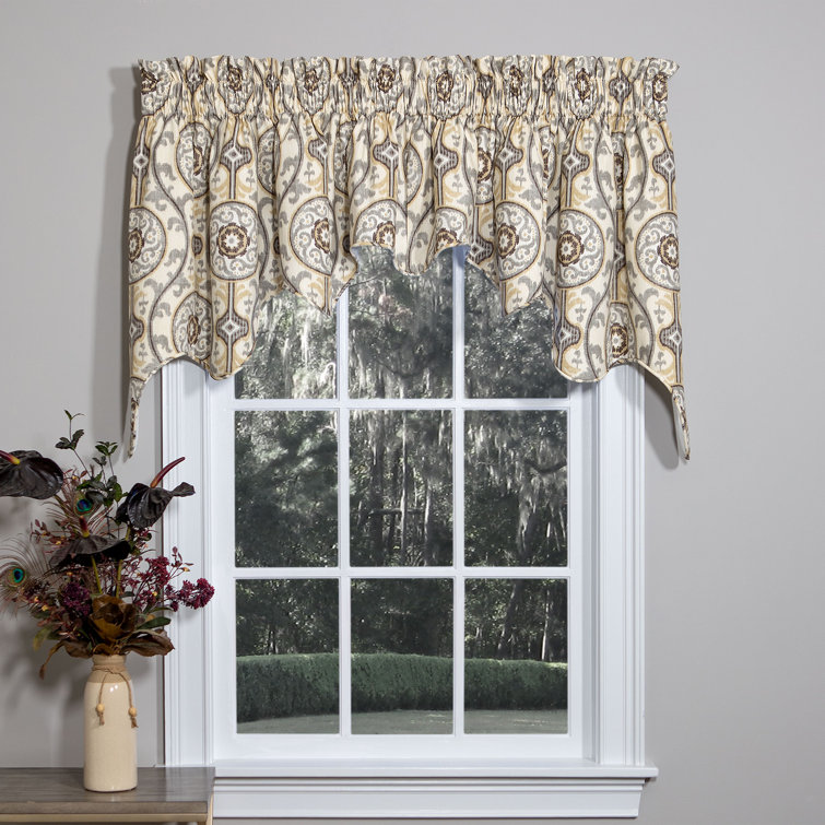 Darby Home Co Gilberto Geometric Cotton Swag 100'' Window Valance in